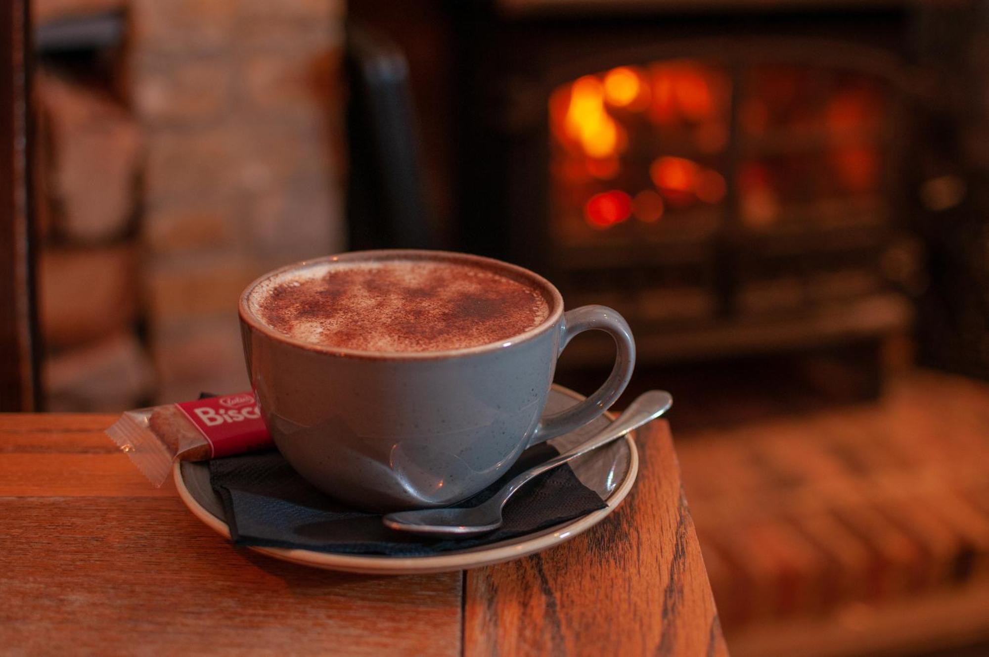 The Cowdray Arms 2* Worth (West Sussex)