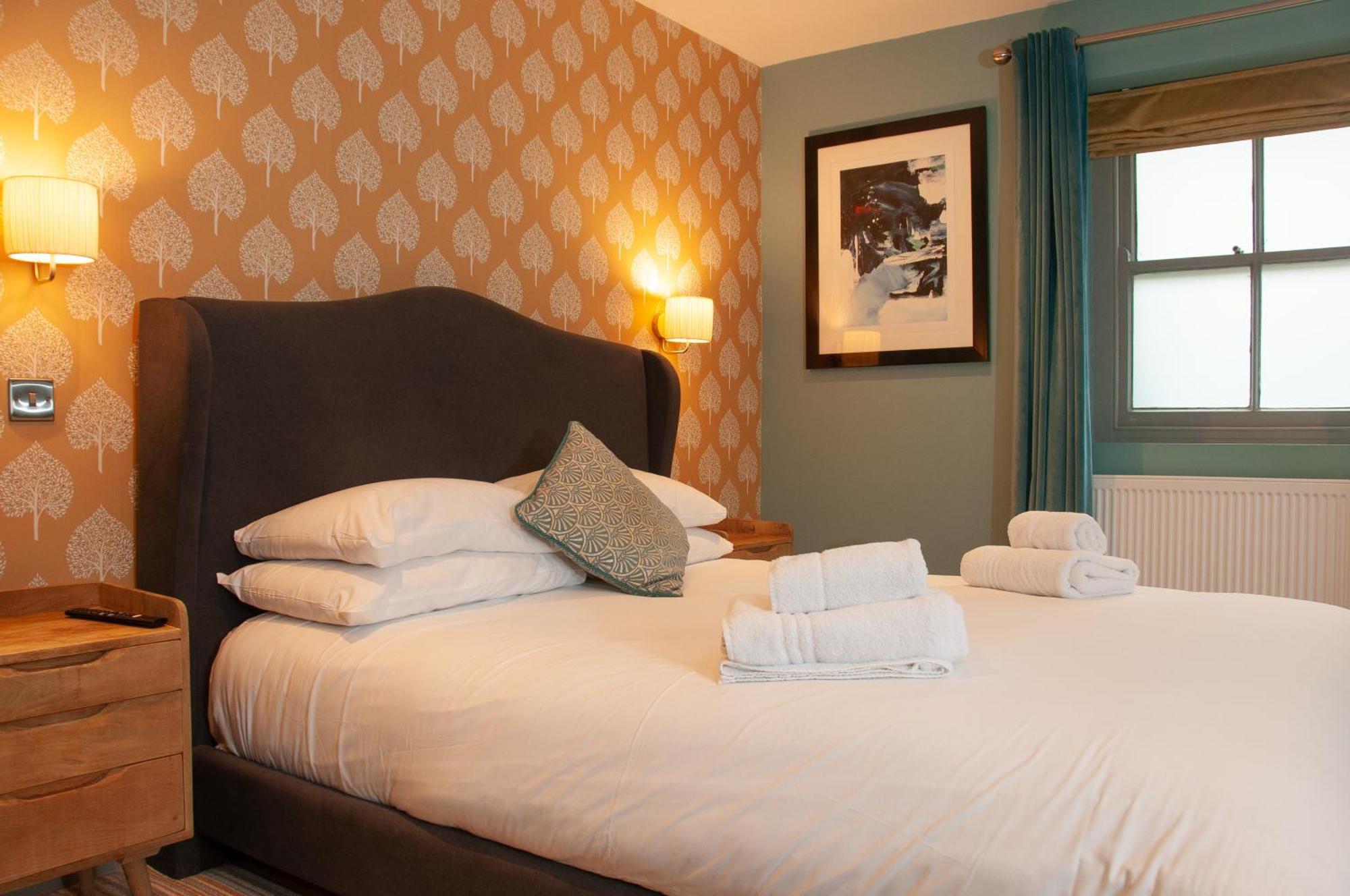 The Cowdray Arms