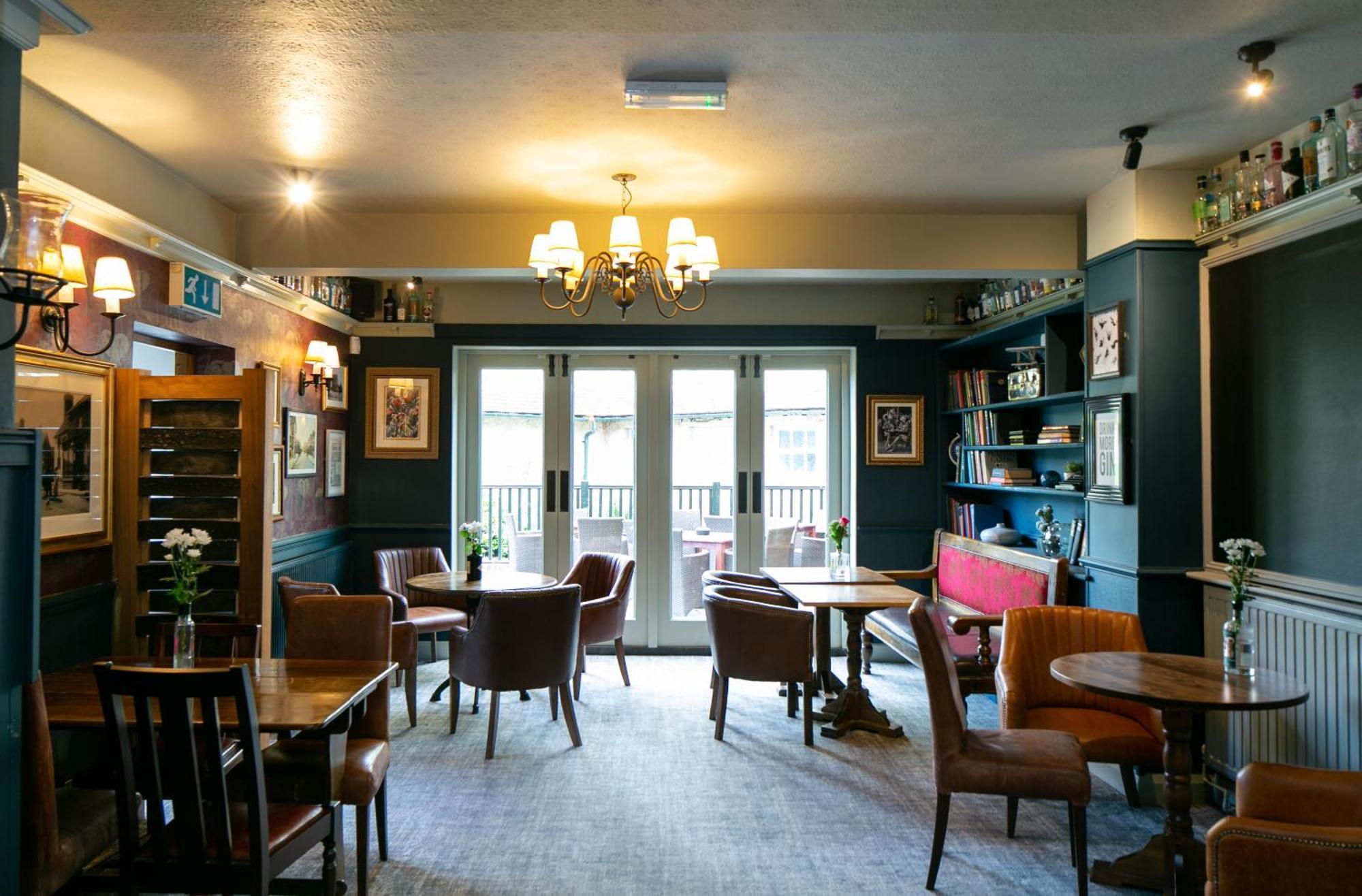 The Cowdray Arms Alojamento de Acomodação e Pequeno-almoço