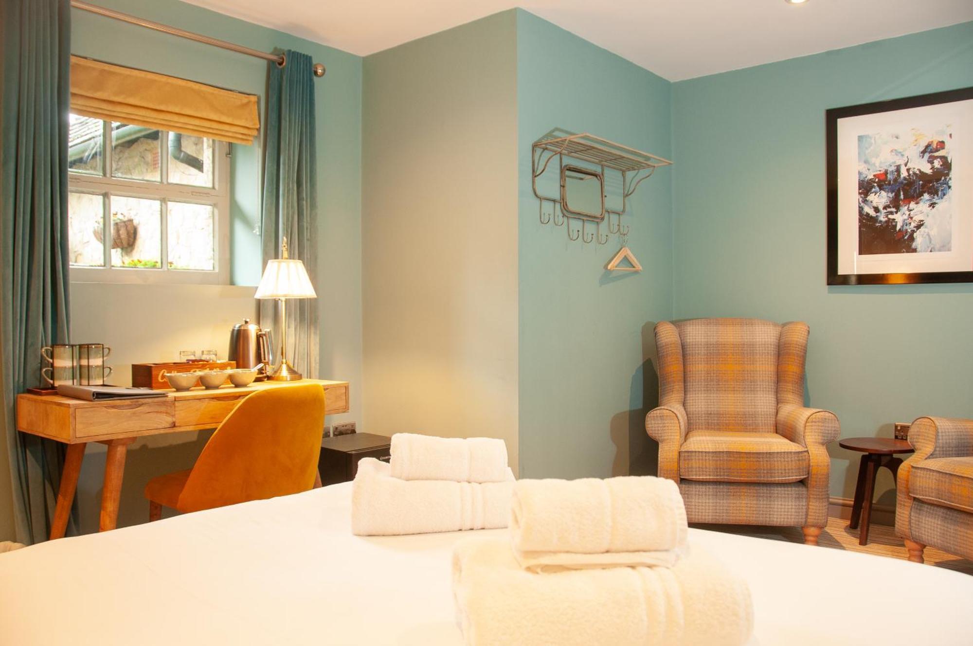 The Cowdray Arms Worth (West Sussex)