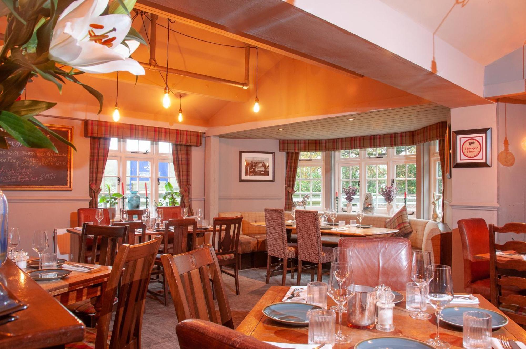 The Cowdray Arms Alojamento de Acomodação e Pequeno-almoço