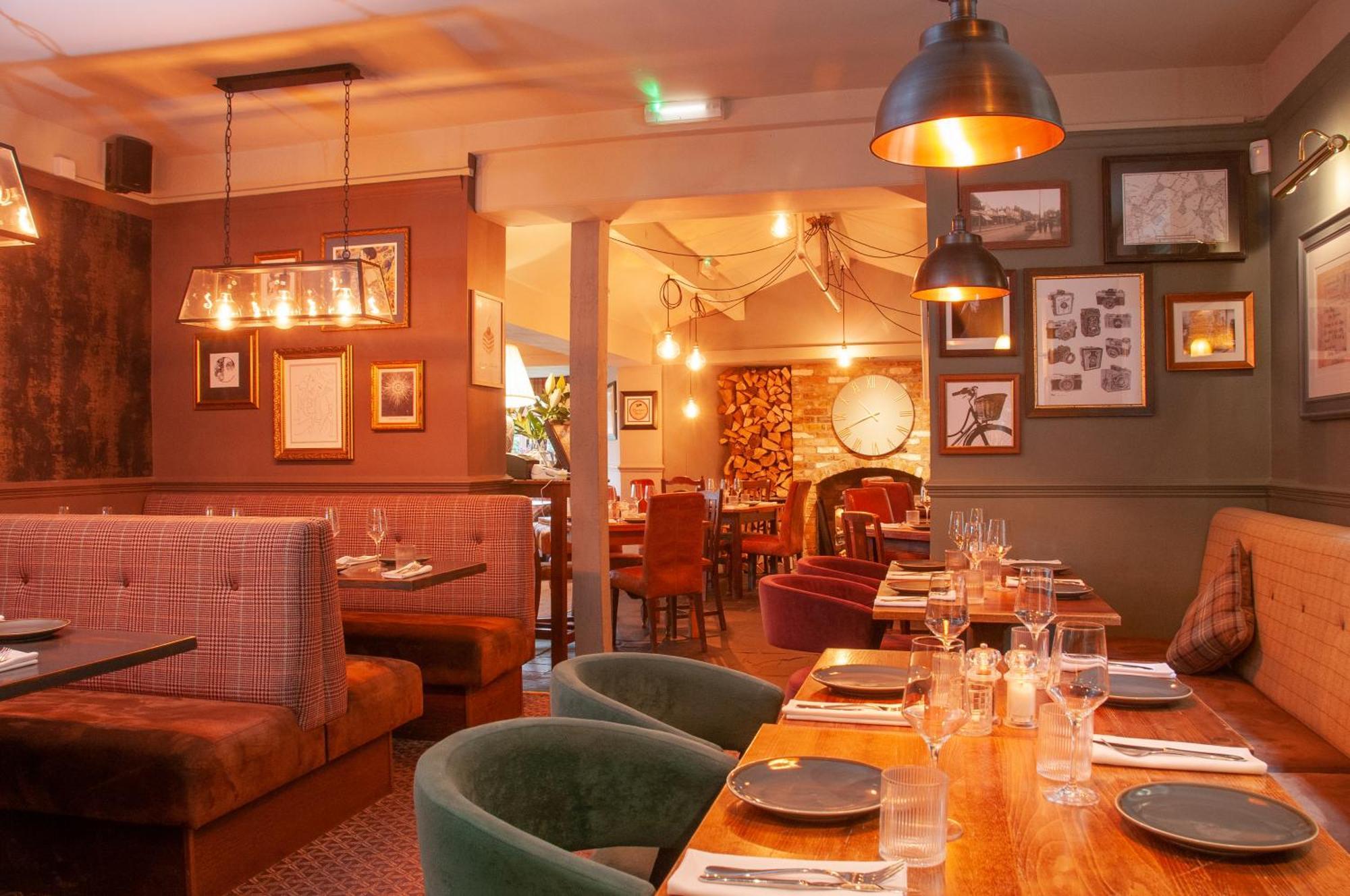 Alojamento de Acomodação e Pequeno-almoço The Cowdray Arms 2*