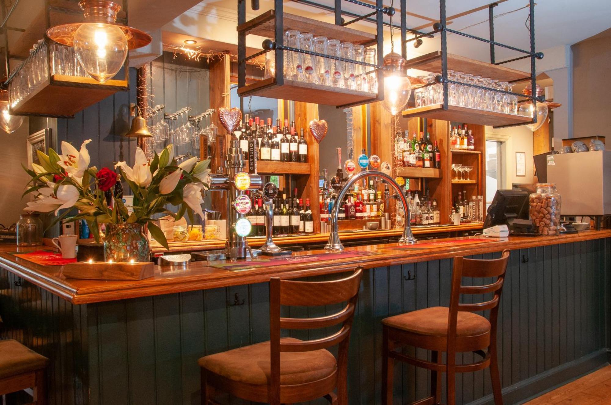 The Cowdray Arms 2*